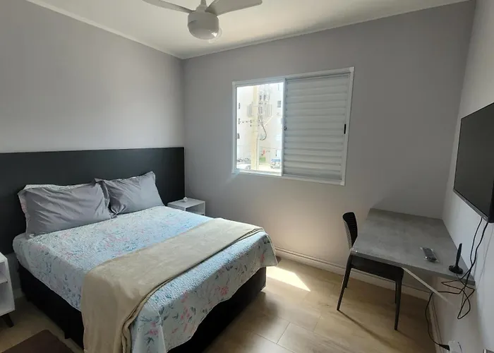 Apartamento Novo Recem Inaugurado Praia Enseada. Guarujá